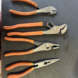 Matco Universal Plier Set