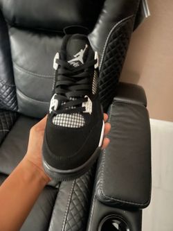 Jordan 4’s