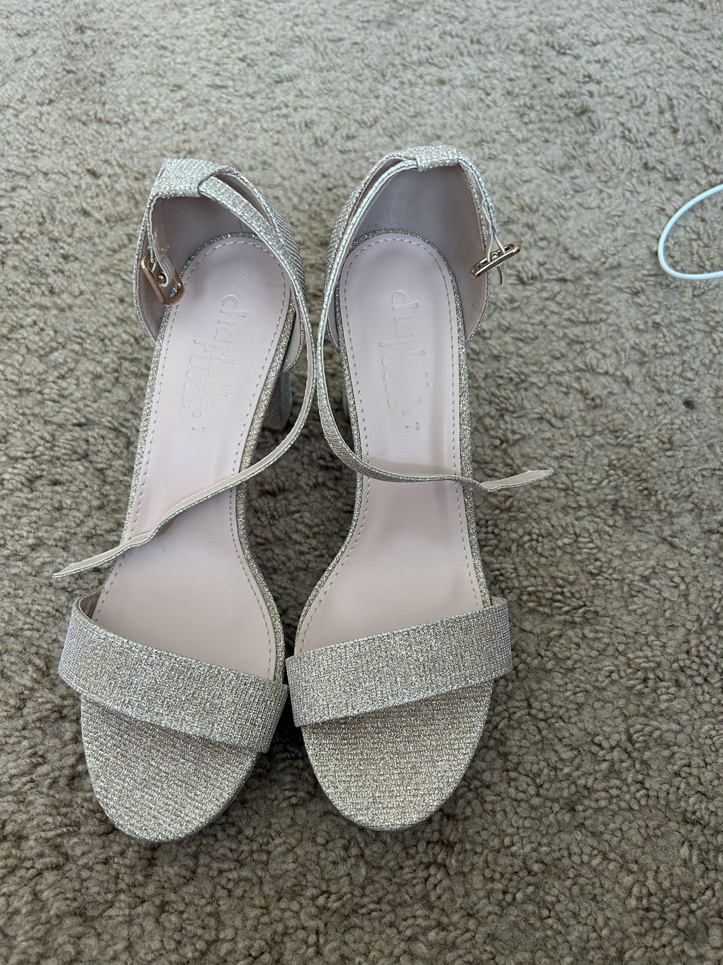 Women’s Gold Heels