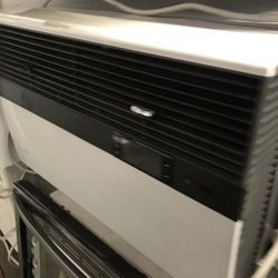 12.000 Btus Window  Air Conditioning 