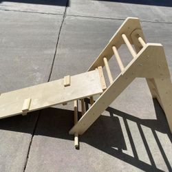 Climber and Ramp Set Wooden Indoor Playground 2-Piece