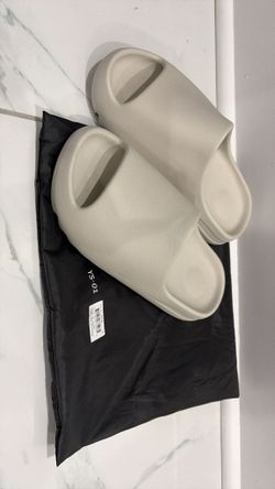 Yeezy Slides