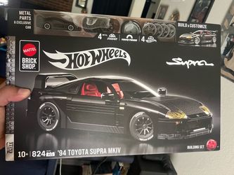 Hot Wheels Mattel Brick Shop '94 Toyota Supra MKIV Building Set