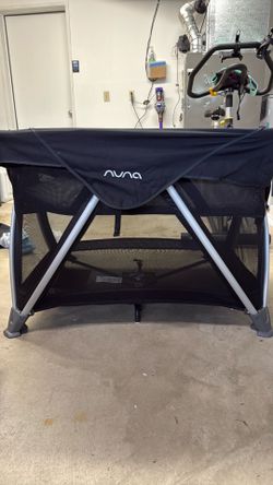 Nuna Travel Crib/Pack and Play