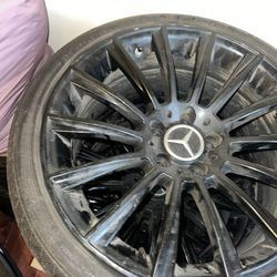 18inch staggered Mercedes Amg rims