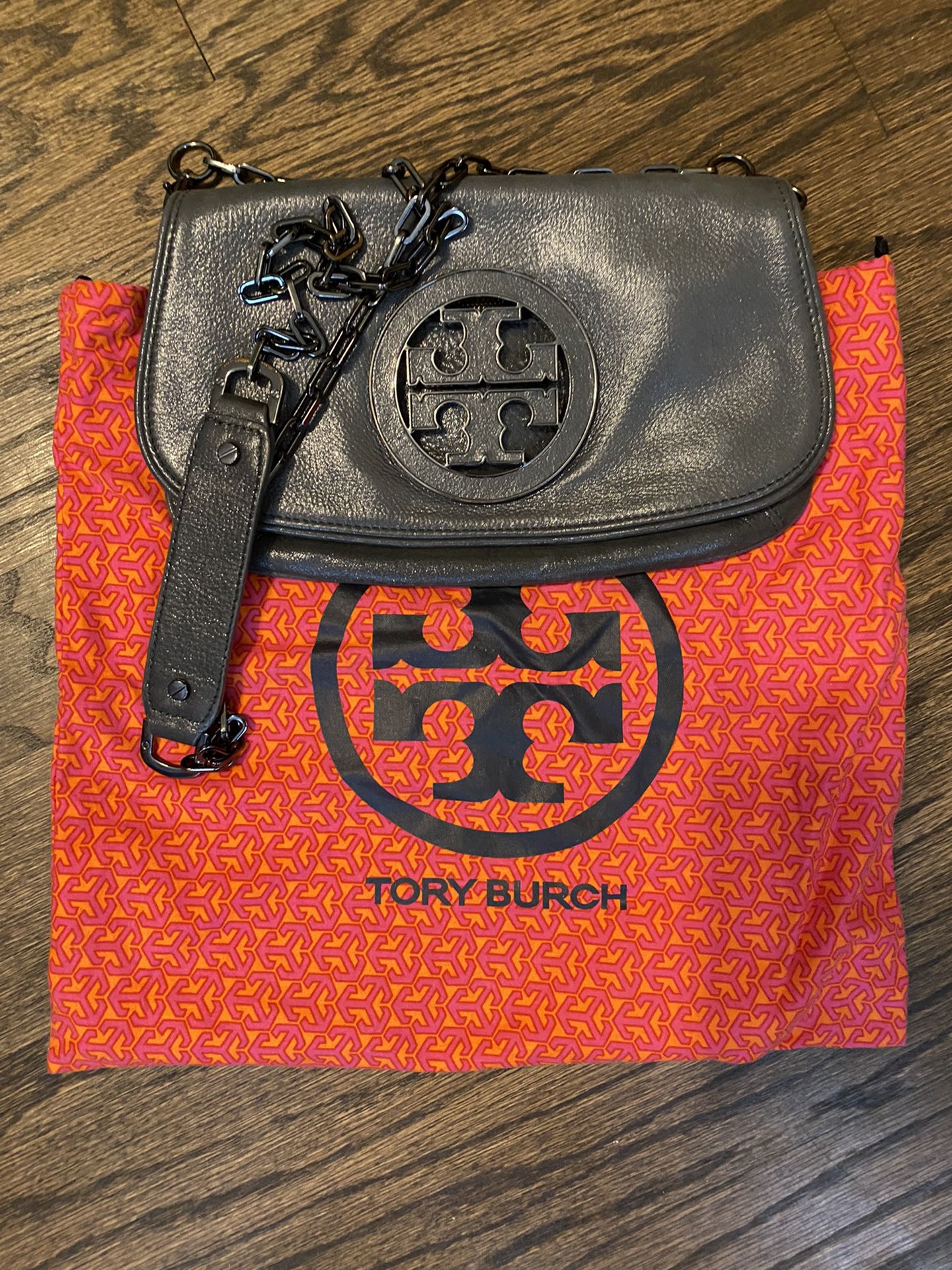 Tory Burch Crossbody for Sale in Orlando, FL - OfferUp