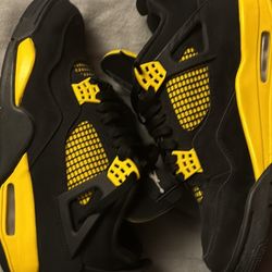 Jordan Retro 4 