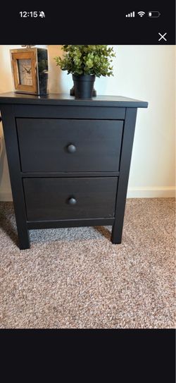 2 Hemnes Nightstands great condition