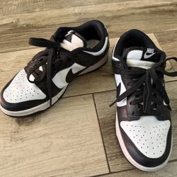 Nike Women's Sz 7 Dunk Low Black/ White Panda DD1503-101 Sneakers