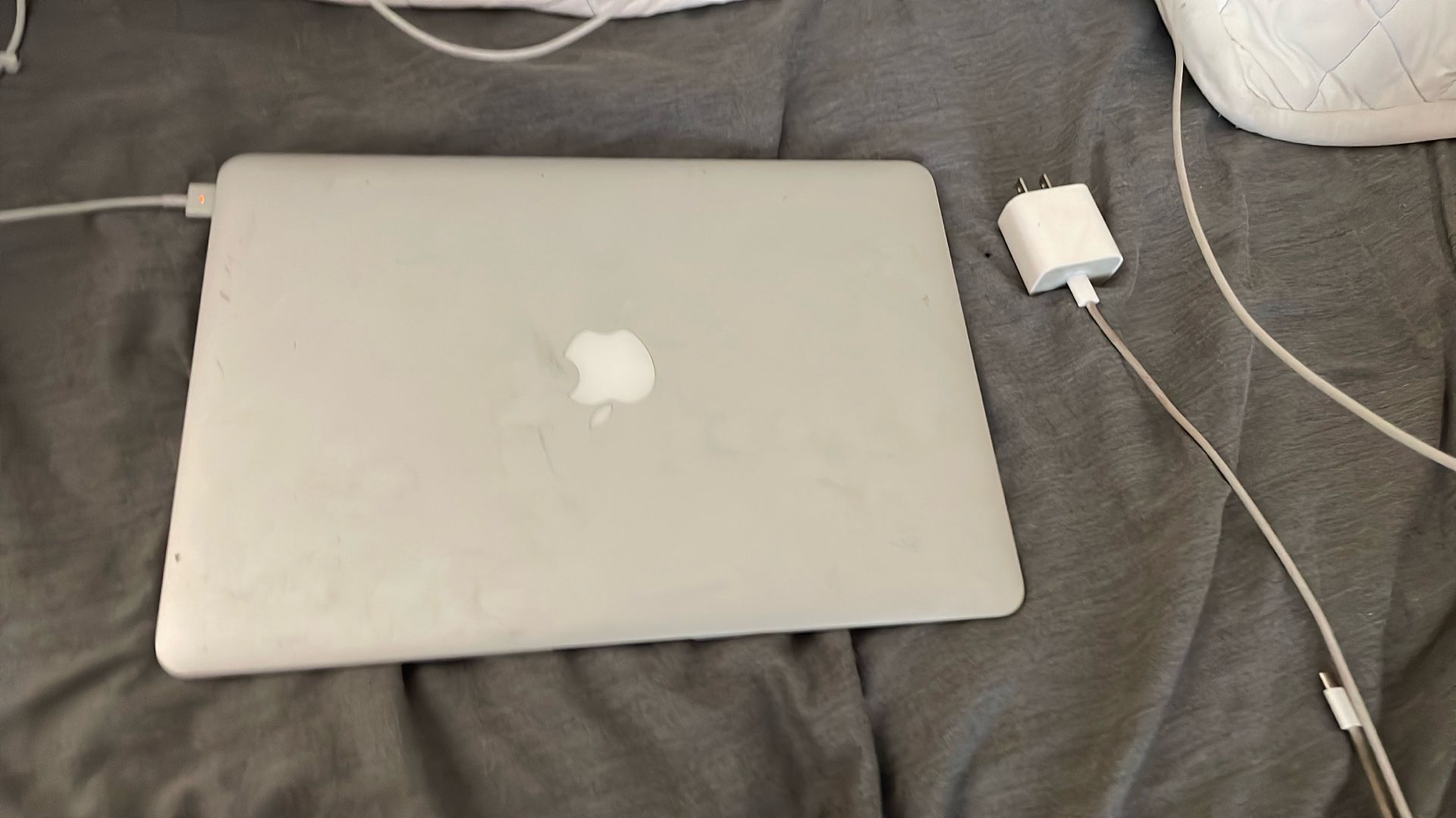 MacBook Air 2020  Model 13.3 Inch Grey 
