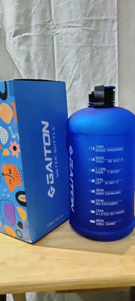 Gaiton Gallon Water Bottle