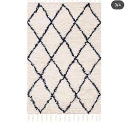 🐦🐦🐦R19#1 ($45)Safavieh Casablanca Navy/Ivory 4 ft. x 6 ft. Geometric Area Rug