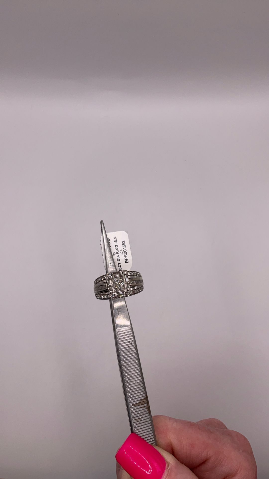 10kwg Diamond Ring