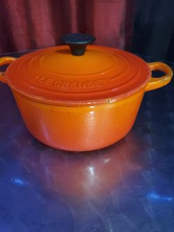 Le Creuset Signature Cast Iron 2-quart Round Dutch Ovens