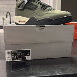 Air Jordan 4 Retro Undefeated
