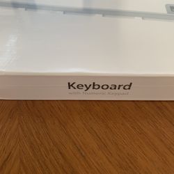 Apple Keyboard with Numeric Keypad Model MB110LL/B