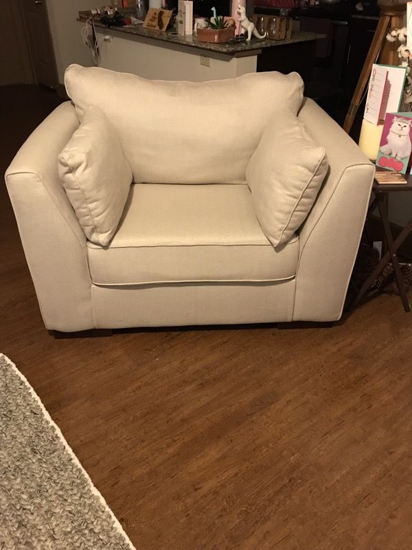 Ashley Furniture Pierin Oversized Chair