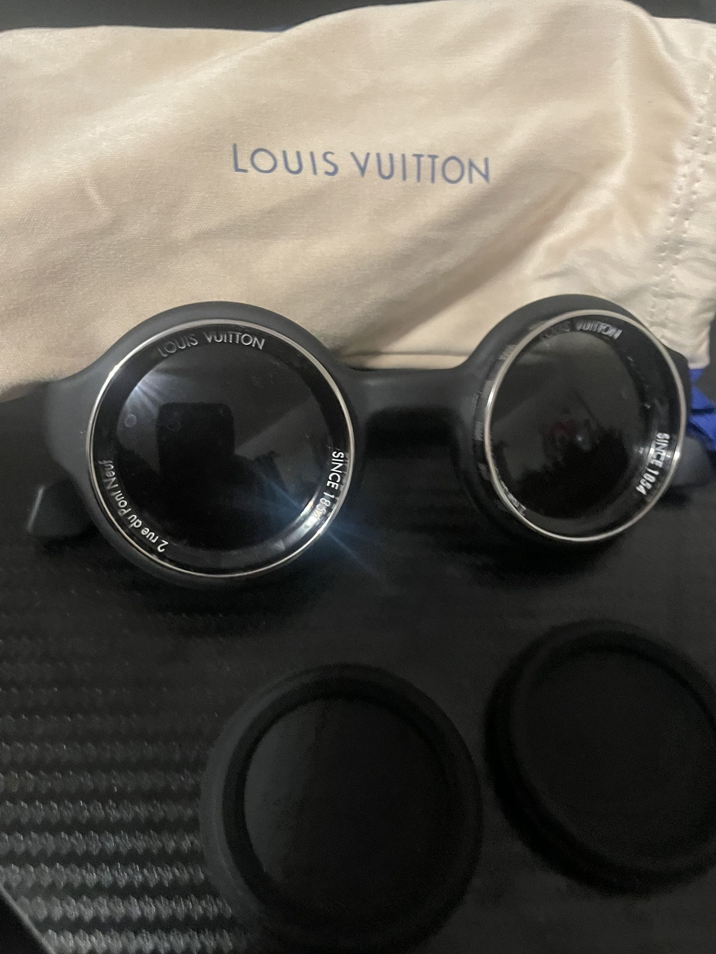 Louis  Vuitton Sunglasses 