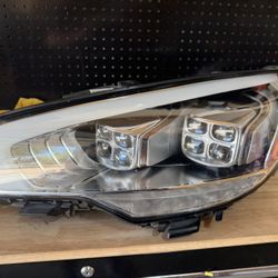 Kia K900 Headlights 