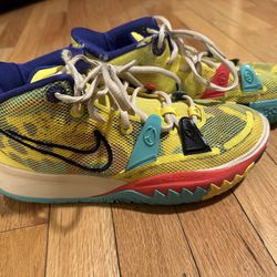 Nike Kyrie 7 1 World 1 People Yellow Black 2021 CQ9326 700 Men's Shoe Size 7.5