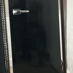 Mini Fridge Black And Red 