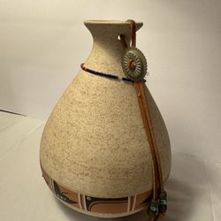 Vintage Betty Shelby Original Vase