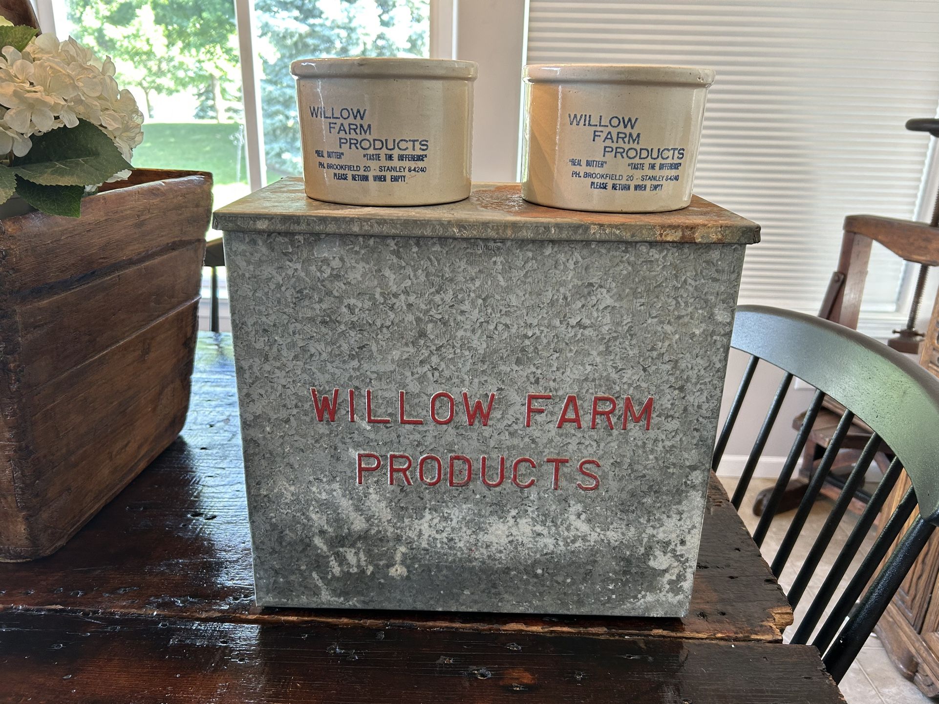 Willow farms milk Box With two Butter Dishes