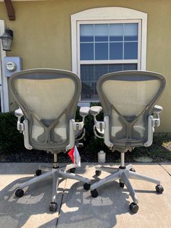 Herman miller aeron (size B and C) office chair /fully loaded /posture fit lumbar