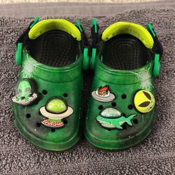 toddler crocs size 5