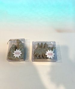 Set of 2 Glittery Shatterproof Christmas Ornaments – Nativity & Wise Men