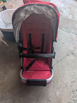 Uppa baby 2014 seat and bassinet