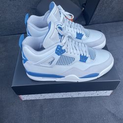 Air Jordan 4 Retro