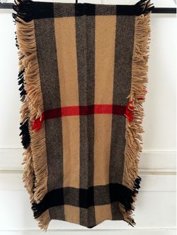 Burberry Checkered Fringe 100% Wool Scarf in Tan and Black