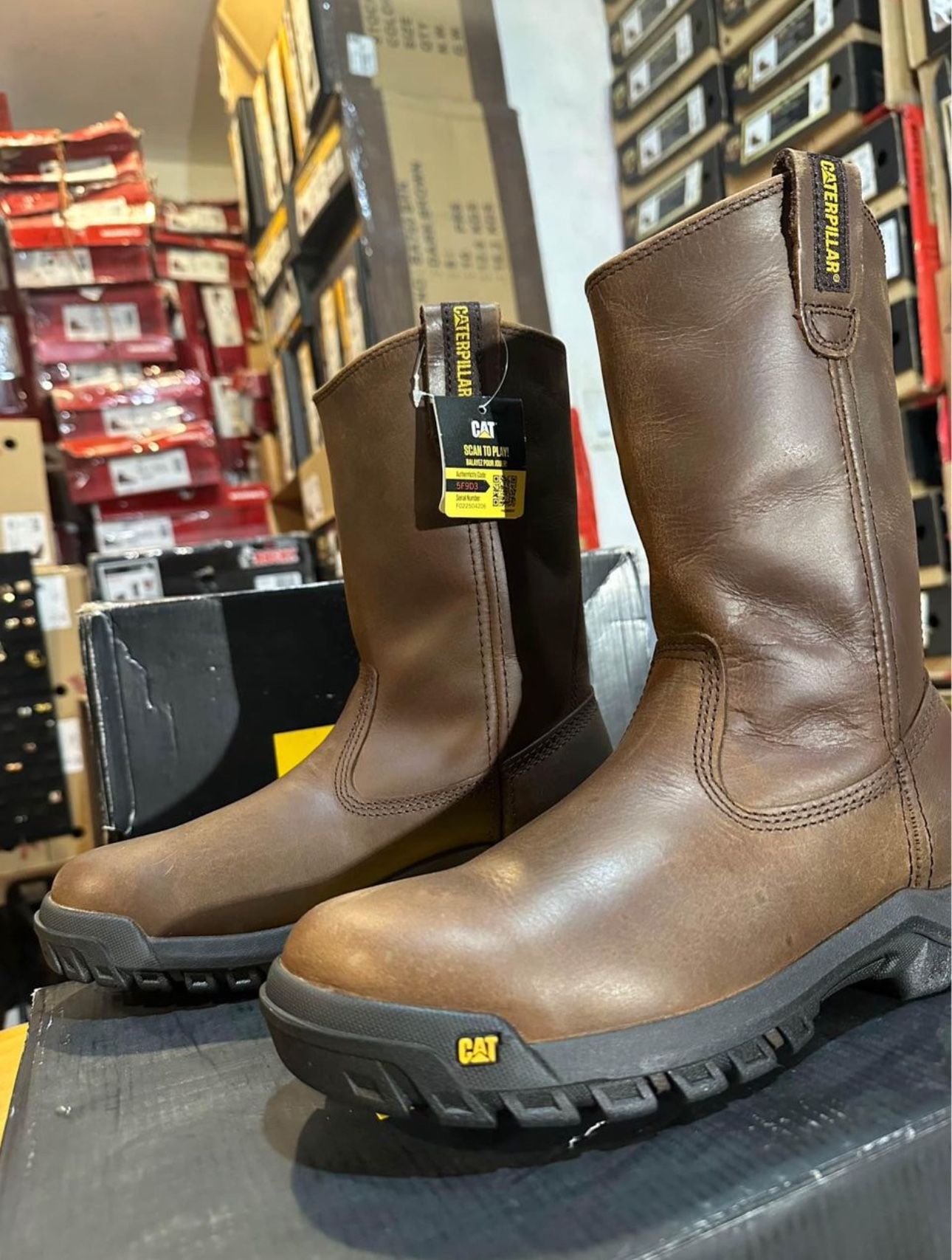 CATERPILLAR WORK BOOTS 🥾// Soft Toe And Steel Toe // Different Sizes Available