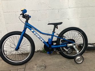 Trek. Precaliber 20 kids bike.  20 inch tires