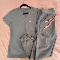 FIGS Scrubs XS