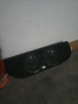 G35 coupe or 350z custom speaker box two 10in. Box  plus two 10in kickers comp vr