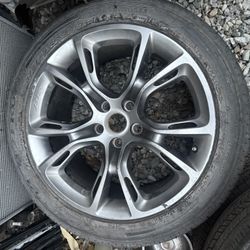 Srt Wheel And Tire  275/45/20