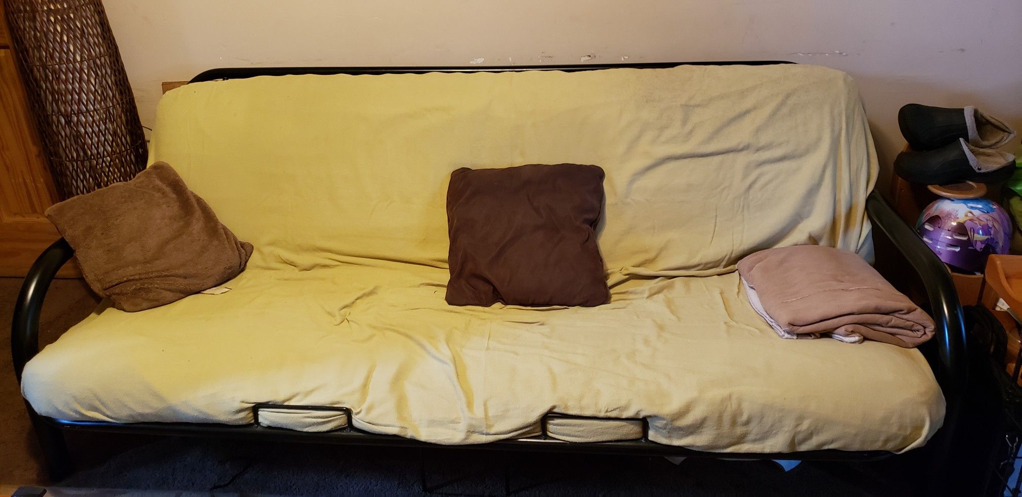 Black Metal Futon