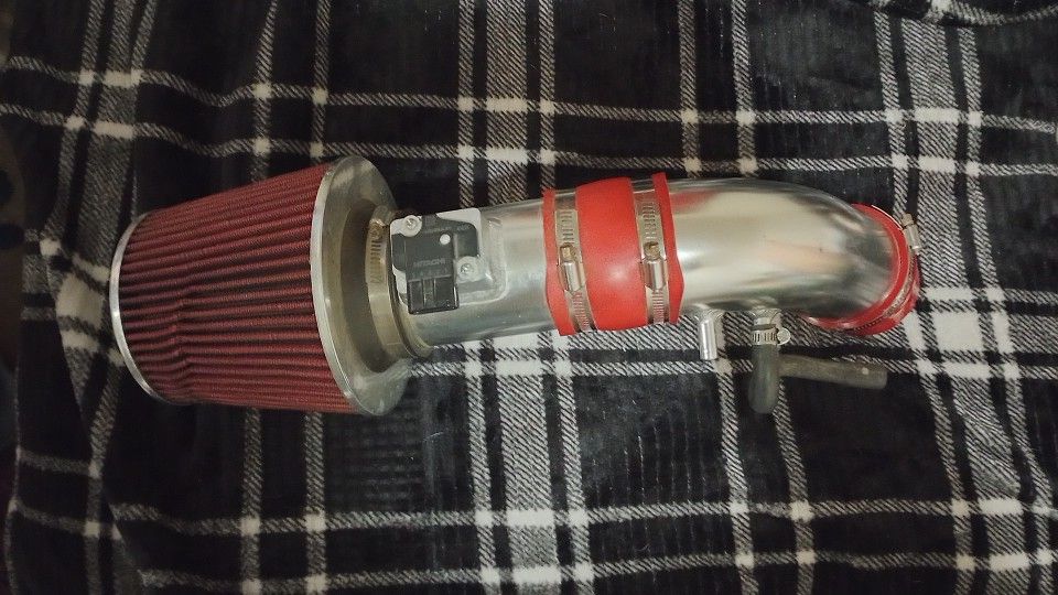 Engine Air Cleaner