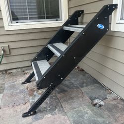 MORyde RV Stairs