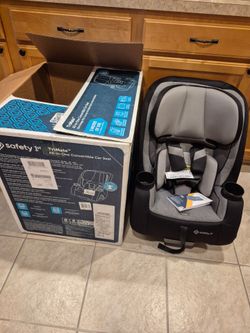 NEW in box-safety first trimate all in one convertible car seat(5-100 lbs)