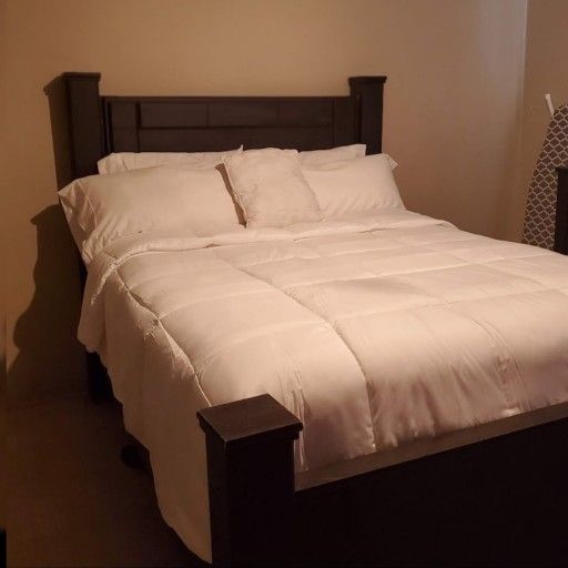 Queen Bedframe & Matching Dresser