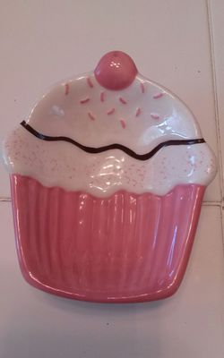 CERAMIC CUP CAKE TRINKET