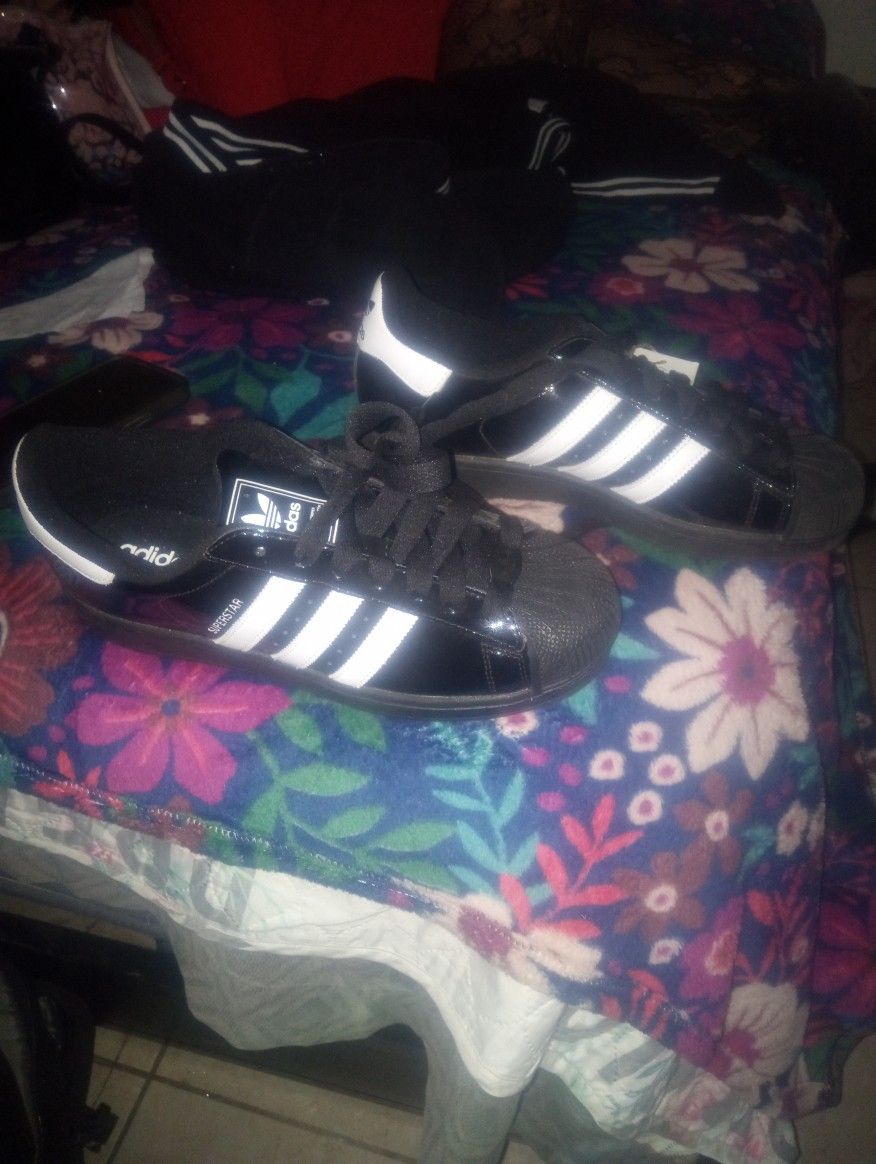 Adidas Shoes 91/2