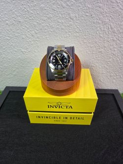 69477 Invicta Specialty Rowan 40mm Gold Stainless Steel Black Dial Watch