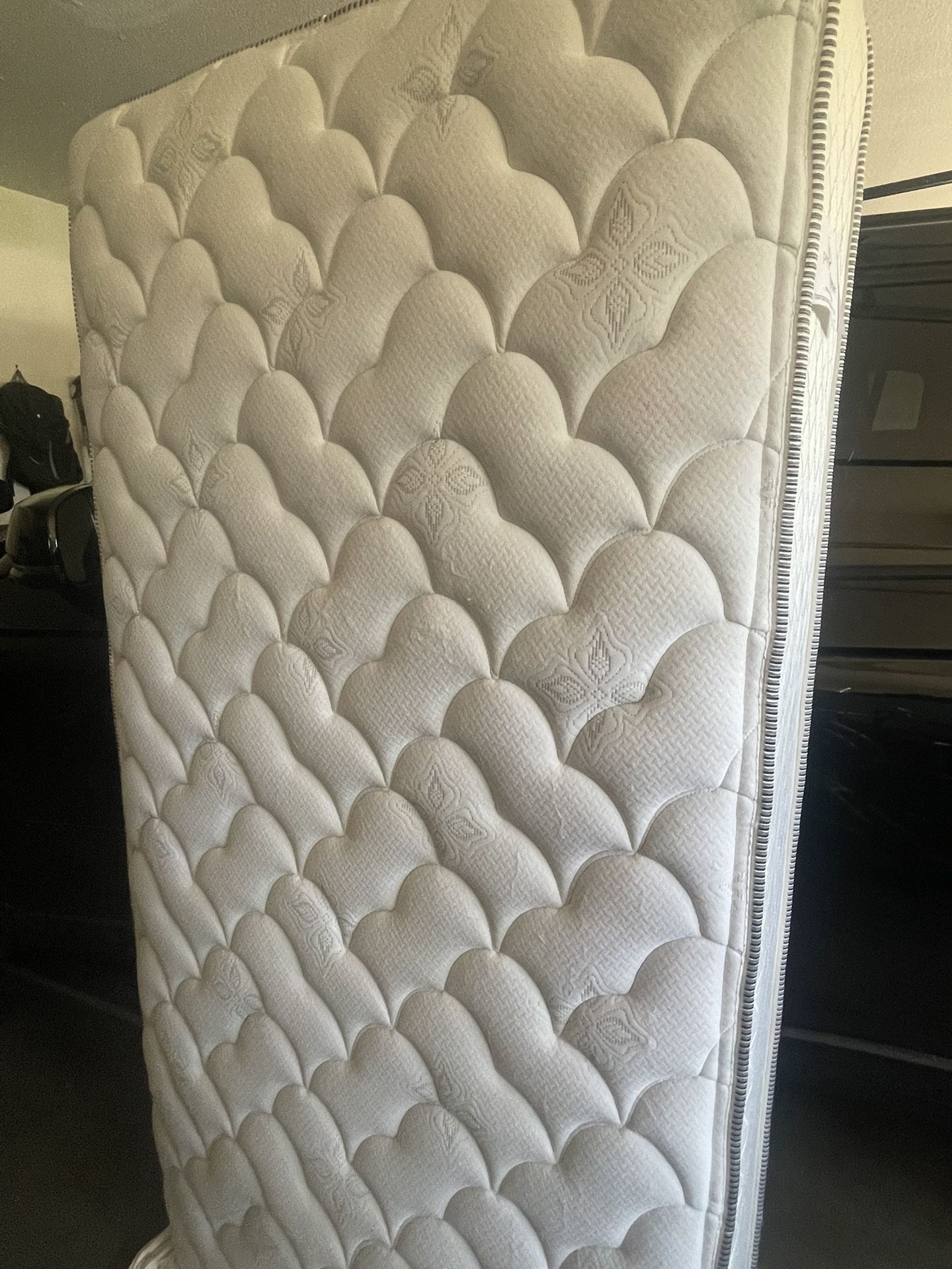 Twin Size Bed