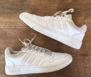 Women’s Adidas Hoops 3.0 size 9
