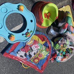 Baby play stuff and sitting chair with activity center. Everything for $15