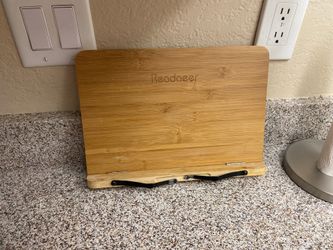 Readaeer Recipe Bookstand $5